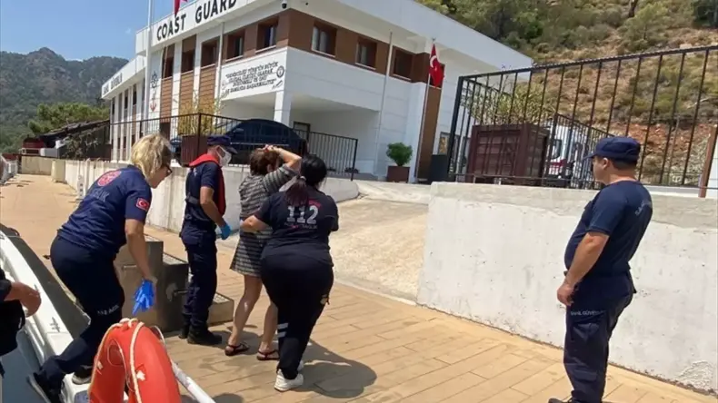 Fethiye’de Yaralı Tekne Yolcusu Tahliye Edildi